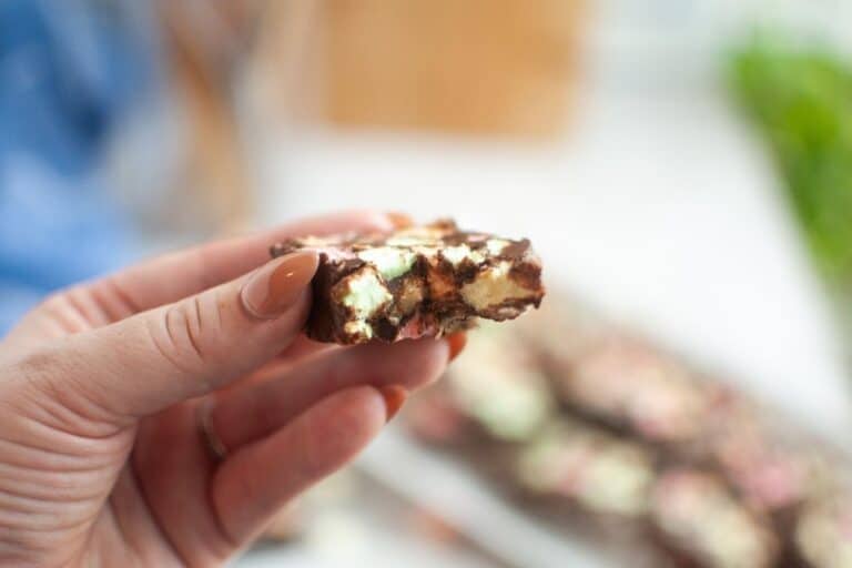 27 Christmas Cookie Picks That Carry All the Cozy Without the Clichés