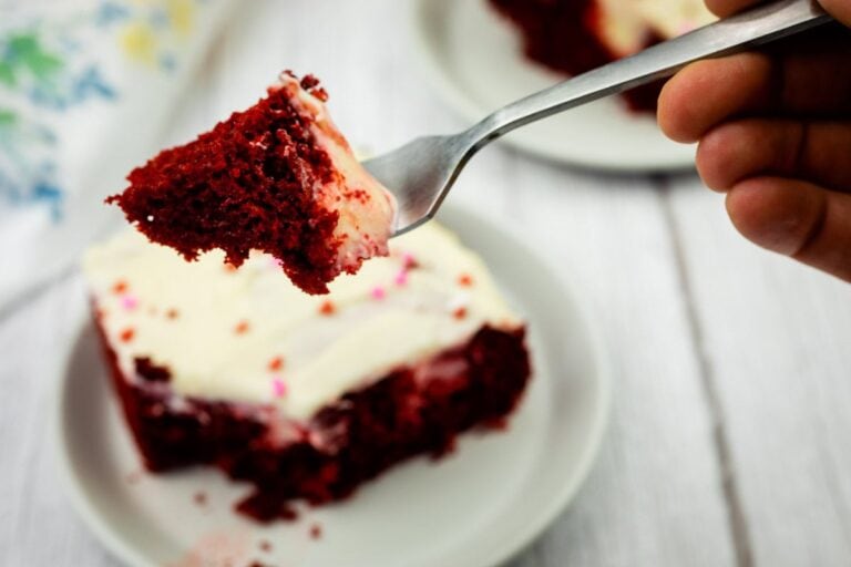 25 Valentine’s Desserts That Prove Simple Can Still Feel Romantic